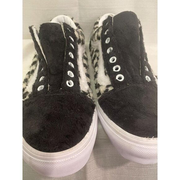 SH7008- Vans Fuzzy Checkerboard Old Skool Black White Men’s 7 / Women’s 8.5 - Picture 2 of 10